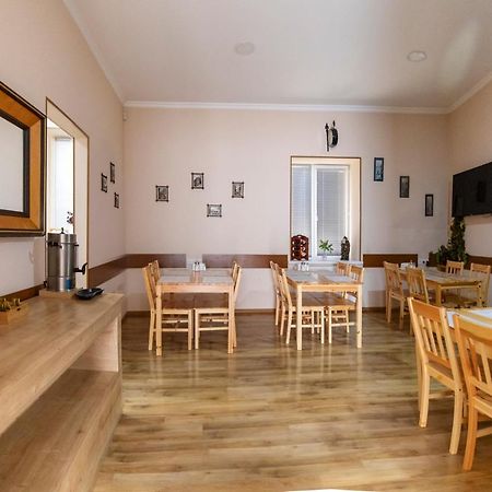Royal House Hotel Gori Buitenkant foto