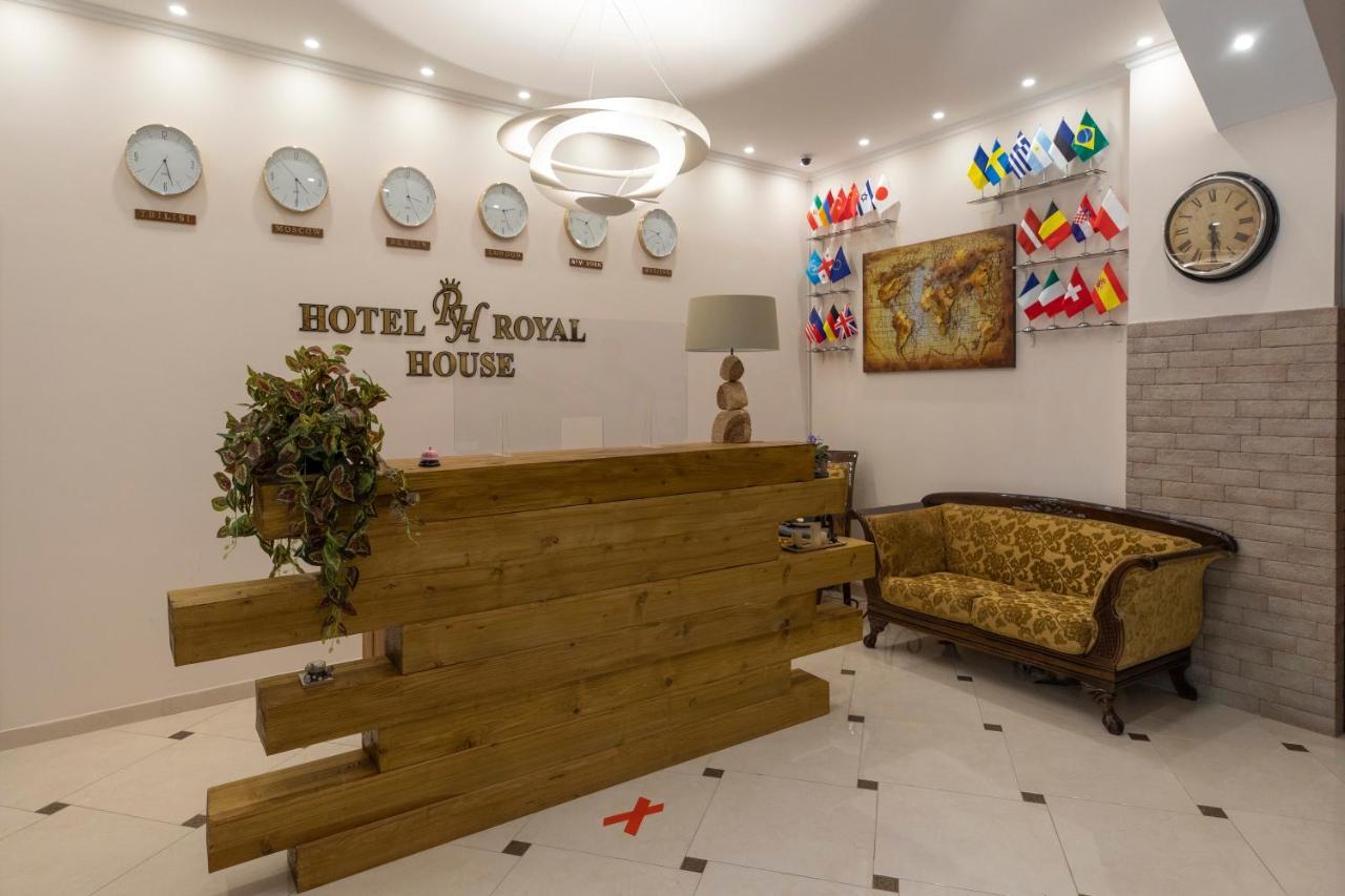 Royal House Hotel Gori Buitenkant foto