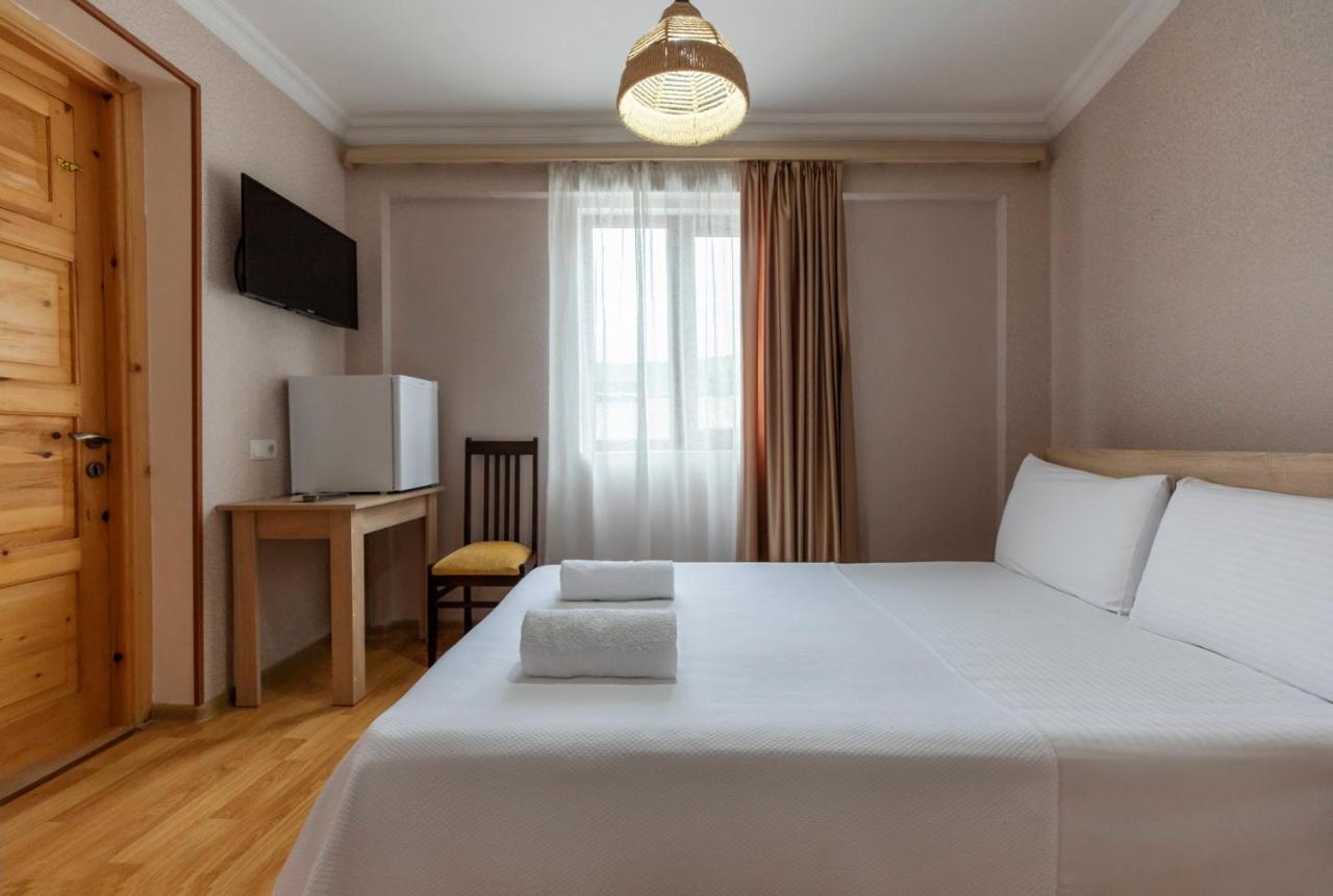 Royal House Hotel Gori Buitenkant foto