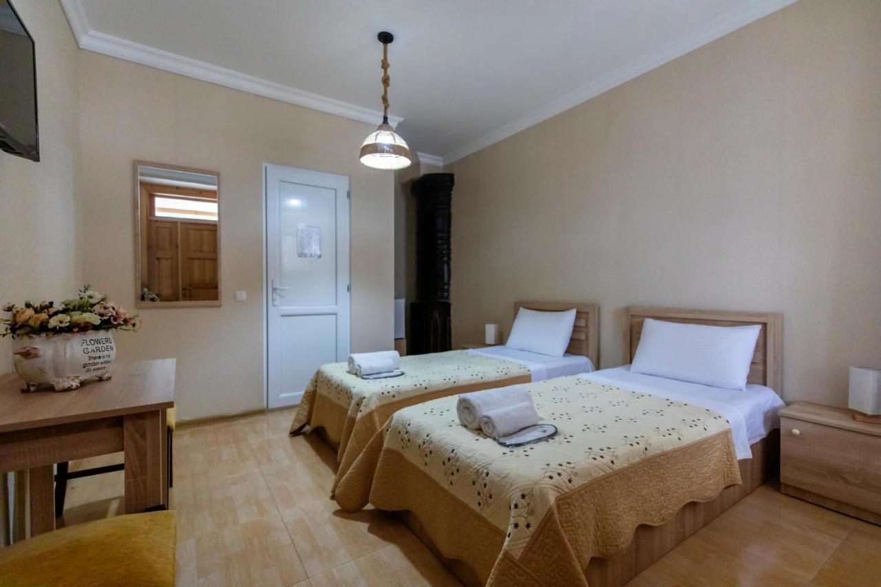 Royal House Hotel Gori Buitenkant foto