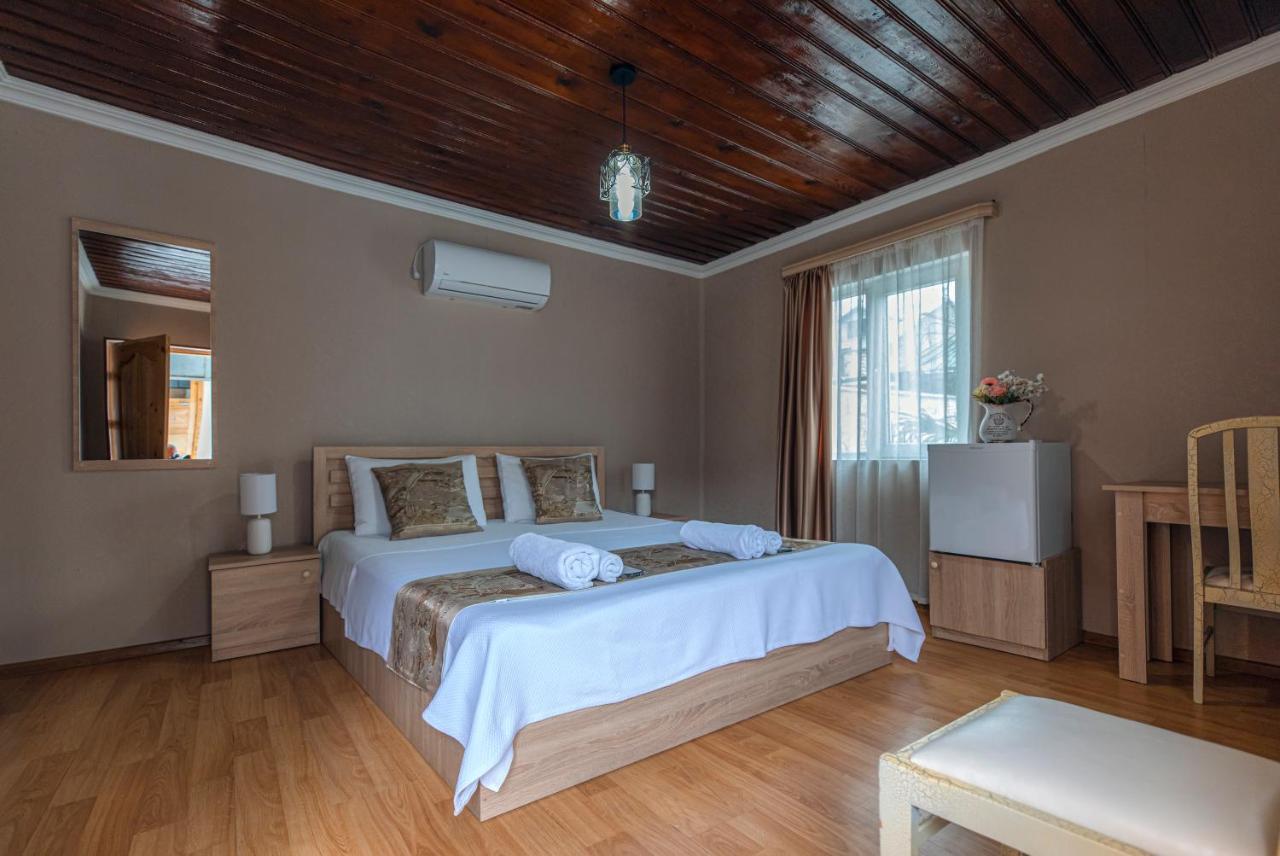 Royal House Hotel Gori Buitenkant foto