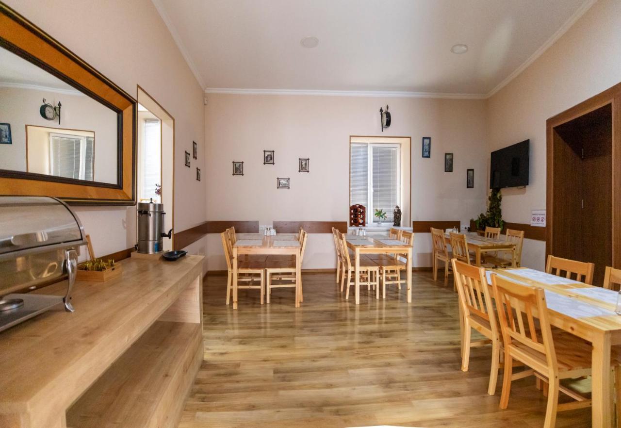 Royal House Hotel Gori Buitenkant foto