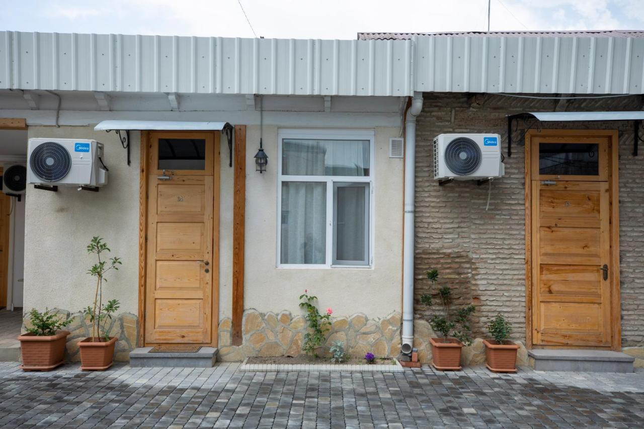 Royal House Hotel Gori Buitenkant foto