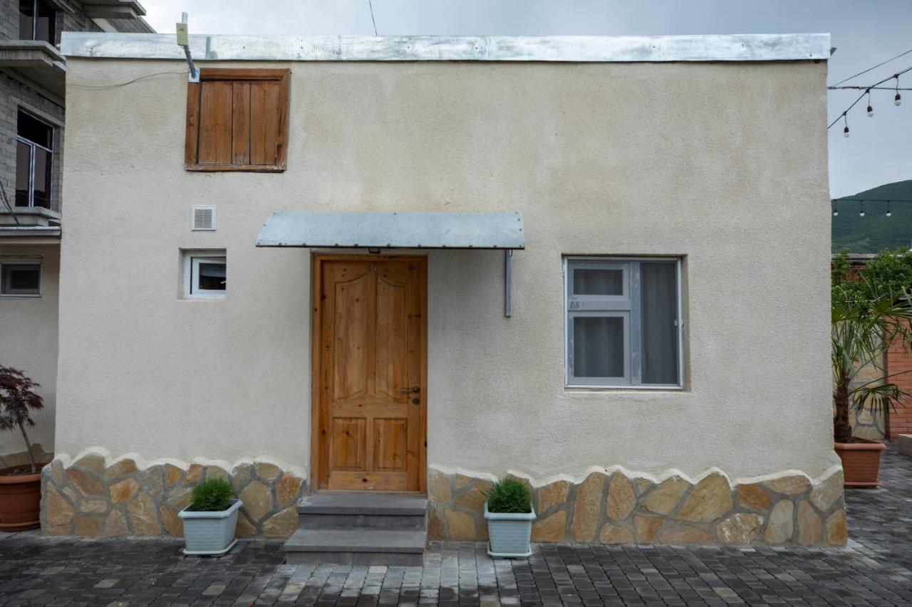 Royal House Hotel Gori Buitenkant foto