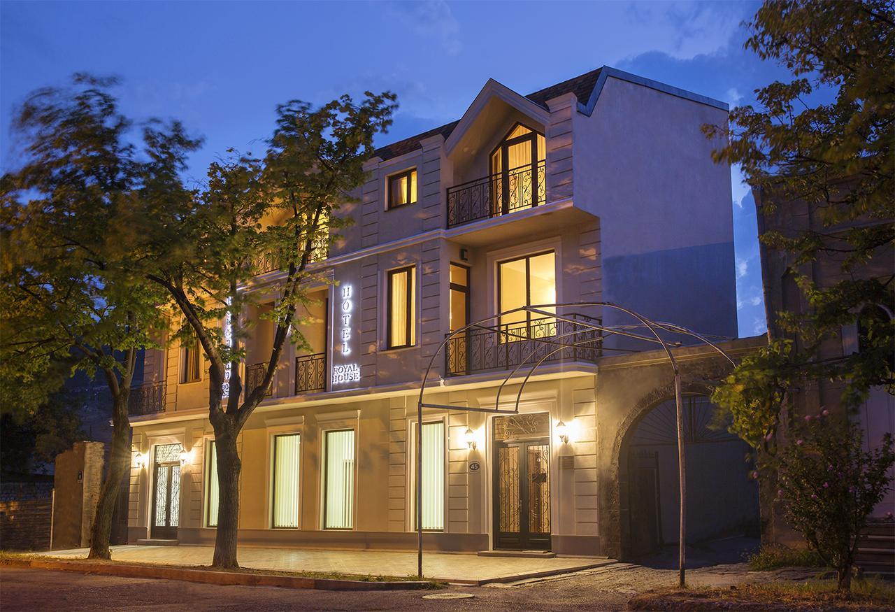 Royal House Hotel Gori Buitenkant foto