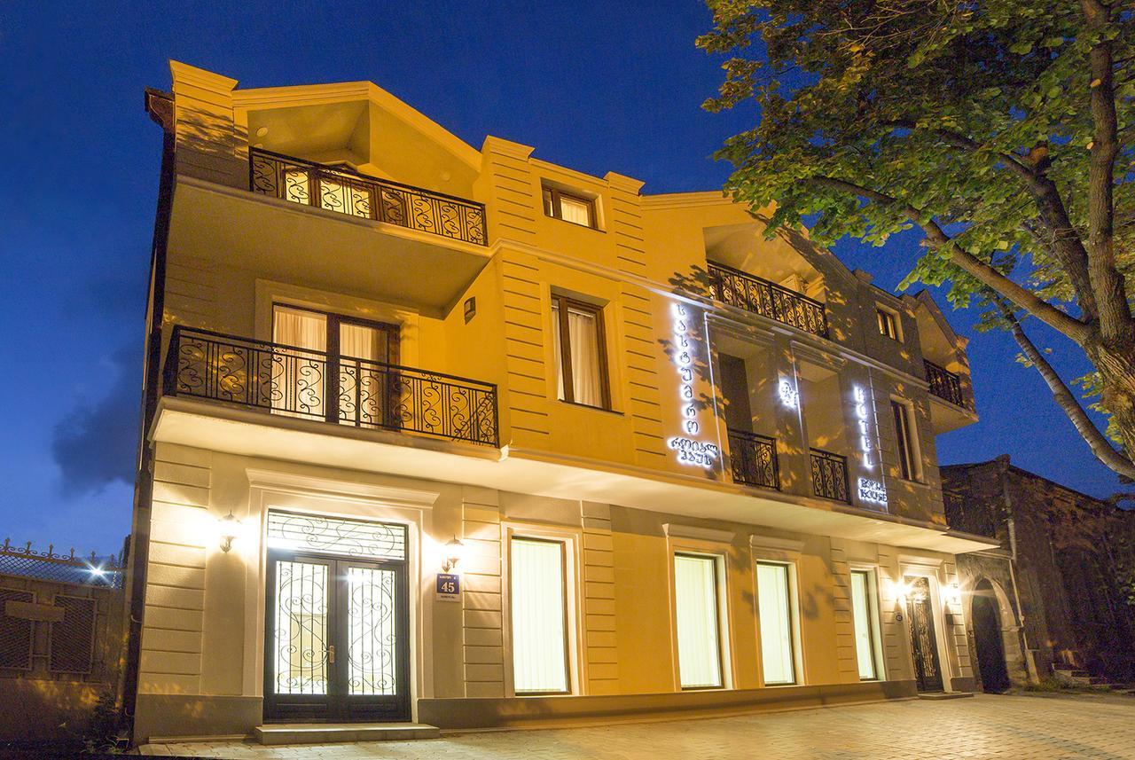 Royal House Hotel Gori Buitenkant foto